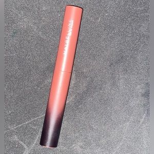 this is a Maybelline lip gloss !
